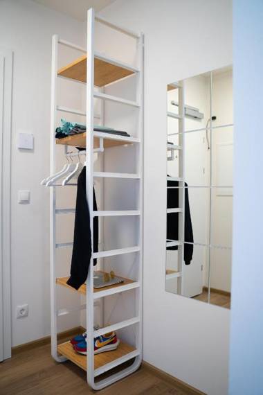 Jimmy's Apartments Emerald