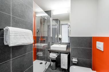 Campanile Vienna South