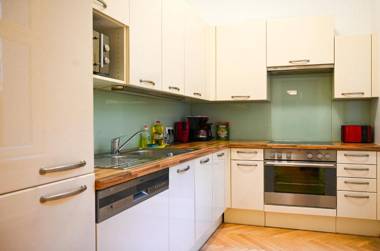 Bright Suite Universitaet Wien