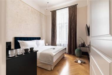 Zola Hotel - Palais de Bohème Adults Only