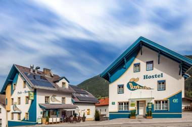 Rutsche Hostel