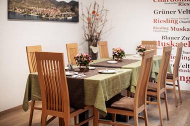 Winzerhof & Gästehaus Bernhard