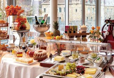 Das Schloss an der Eisenstrasse