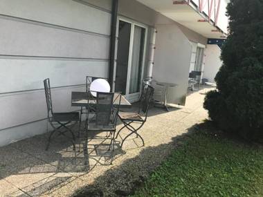 Happy Living Apartments