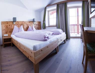 LA MONTANA - Ski & Hiking LODGE