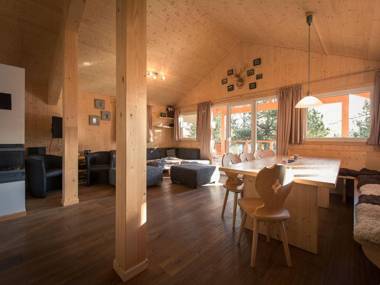 Quiet Chalet in Turracherhöhe with Sauna and Jacuzzi