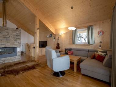 Quiet Chalet in Turracherhöhe with Sauna and Jacuzzi