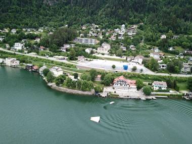 Comfortable apartment view over the Ossiachersee
