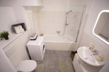 Deluxe Hall City Apartment