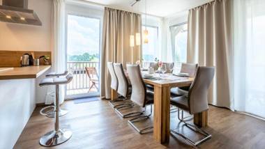 Alpine Appartement Top 4 by AA Holiday Homes