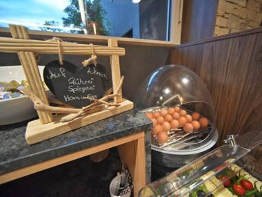 Hotel Ertl & mexican cantina salud