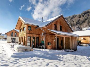 Luxurious Chalet in Murau with outside jacuzzi