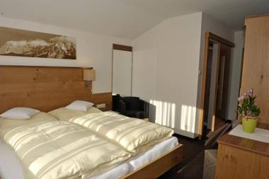 Edelweiss Apartments