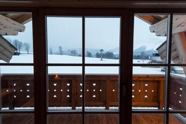 Ski in/Ski out Chalets Tauernlodge by Schladming-Appartements