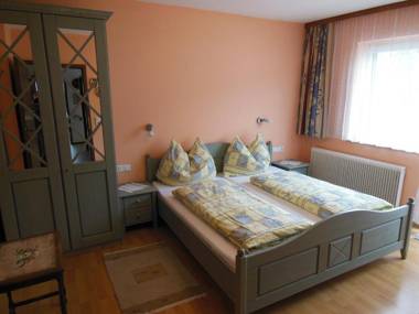 Ferienwohnung Dirlinger by Schladmingurlaub