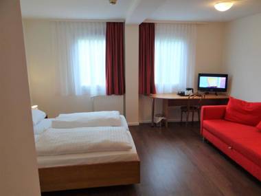 AMEDIA Express Sattledt