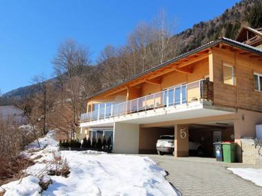 Apartment in Carinthia with Barbecue Ski Storage Balcony