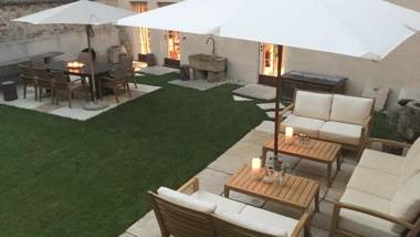 Townhouse Weisses Kreuz