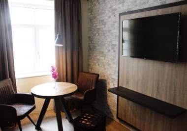 Loft Collection Salzburg Mirabell contactless check-in