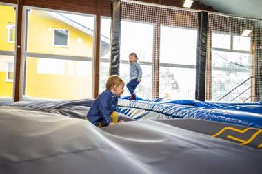 Basekamp Mountain Budget Hotel