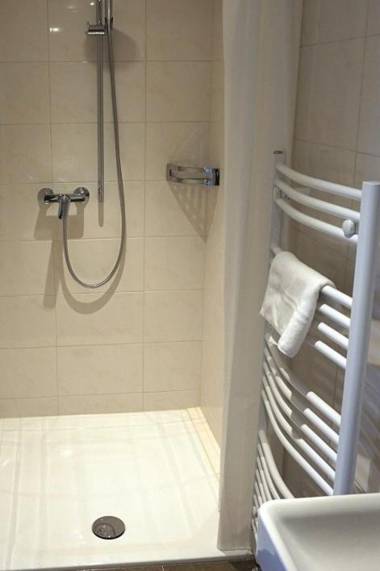 Waldrast Bed & Breakfast