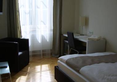 Kaiser von Österreich Historik- und Thermalhotel