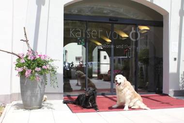 Kaiser von Österreich Historik- und Thermalhotel