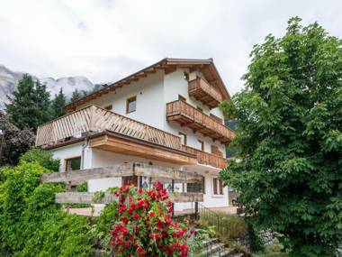 Beautiful Holiday Home Near St Anton Am Arlberg With Sauna