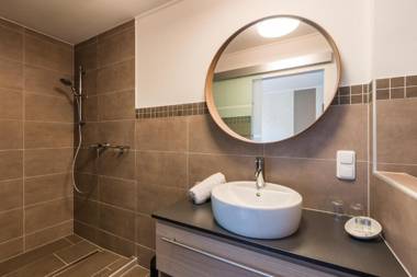 Pension Julia - Haus Elisabeth - Weinhof Lang-Wallner