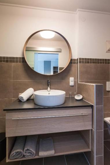 Pension Julia - Haus Elisabeth - Weinhof Lang-Wallner