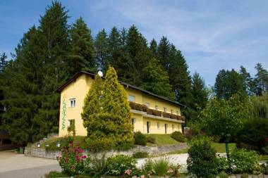 Pension Appartement Lanzer