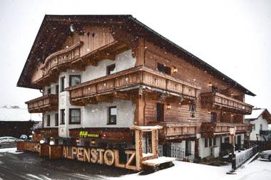 Hotel Alpenstolz