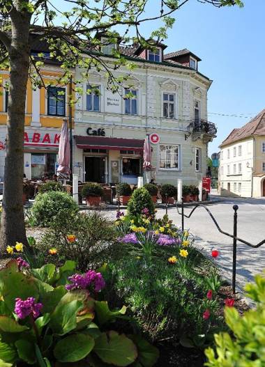 Madar Café Central Melk