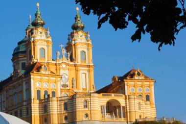 GOLDEN STAR - Premium Apartments