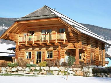 Lovely Holiday Home with Sauna in Mauterndorf