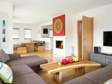 Chalet on a Ski-Slope in Mauterndorf with Sauna & Jacuzzi