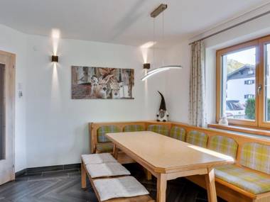 Scenic Apartment in Maria Alm near Ski Lift