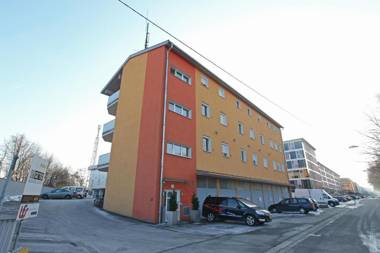 Montagehotel Living@Linz