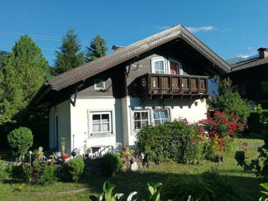Rosis Cottage