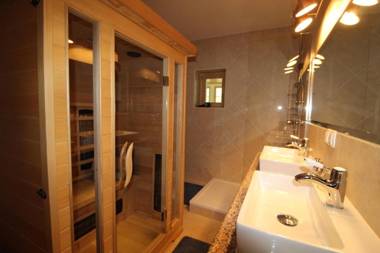 HAUS LÄRCHEGG Wellness Apartments