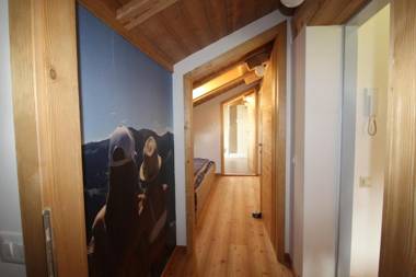 RoZa´s Nest by Isa Badkleinkirchheim