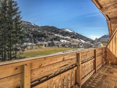 Gorgeous Holiday Home near Ski Area in Bad Kleinkirchheim
