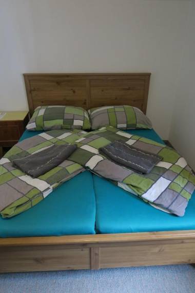 SnowBunnys BackPackers Hostel