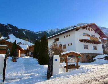 Dorfchalets Kaprun