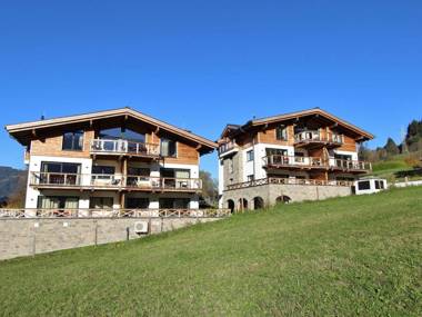 Lush Apartment in Kaprun with Sauna Hot Tub & Views