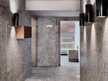 STAGE 12 Hotel by Penz