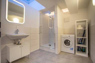 Deluxe Duplex Innsbruck City Apartment