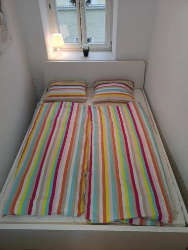 Deluxe Old Town Apartment