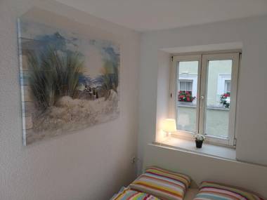 Deluxe Old Town Apartment