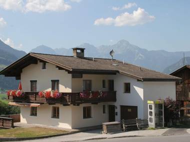 Spacious Apartment in Hart im Zillertal with Balcony